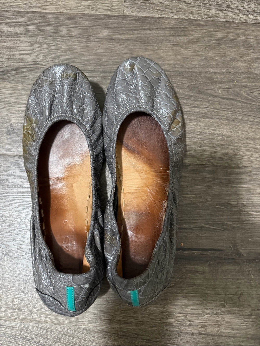 Tieks Grey Croc Patent Leather Ballet Flats size 9 - Picture 8 of 10